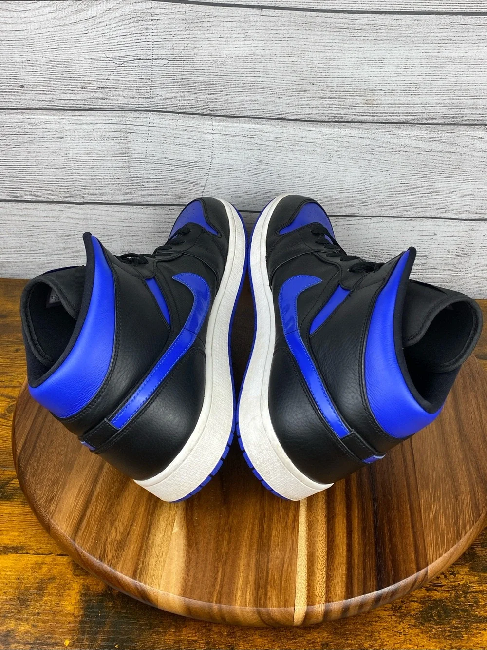 Nike Air Jordan 1 Mid Royal Blue Black Sneakers 554724-068 Men’s Shoe Size 17
